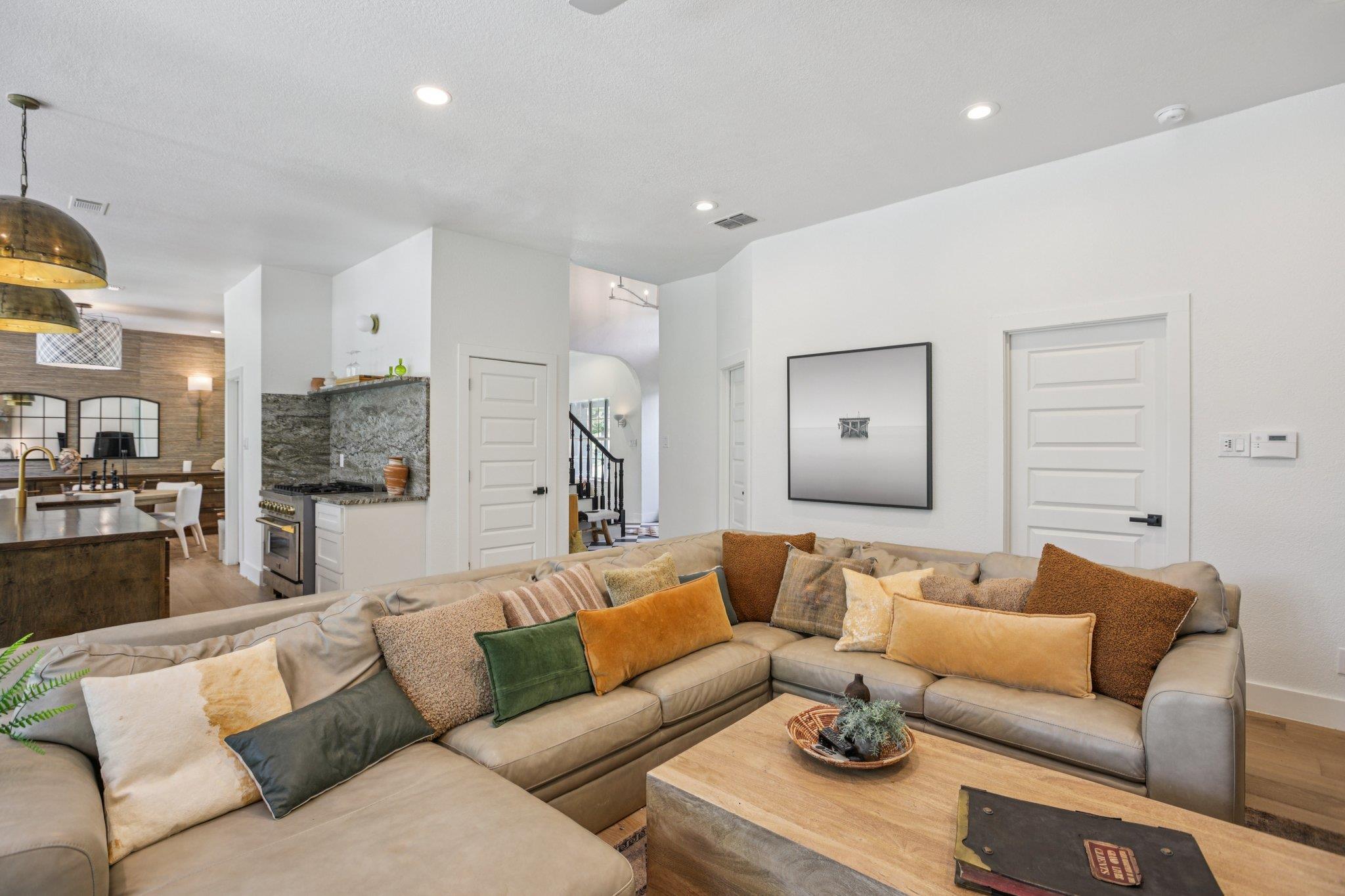 8310 Lewis Mountain Dr, Austin, TX 78737