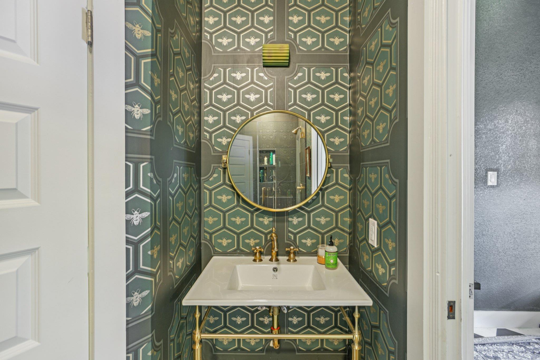 8310 Lewis Mountain Dr, Austin, TX 78737