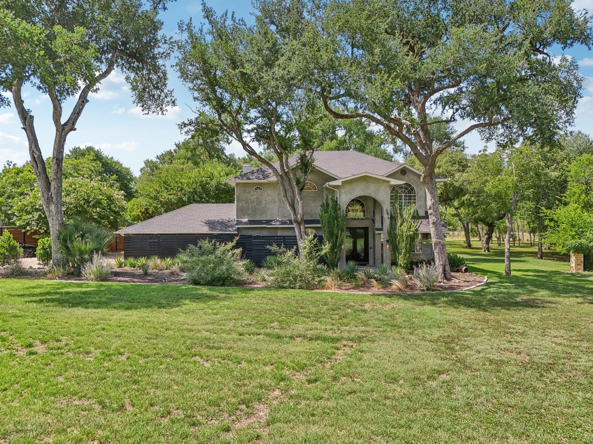 8310 Lewis Mountain Dr, Austin, TX 78737