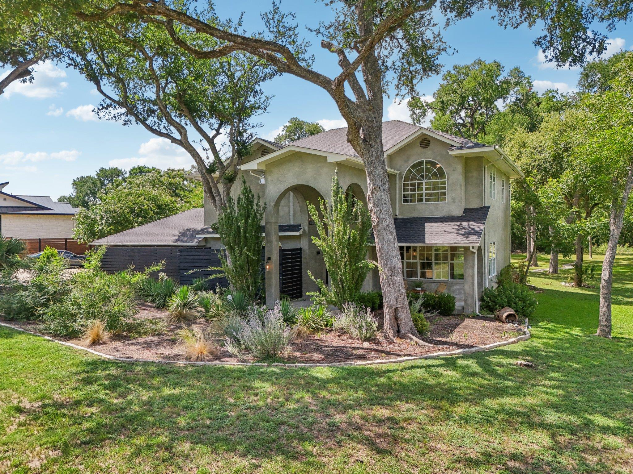 8310 Lewis Mountain Dr, Austin, TX 78737