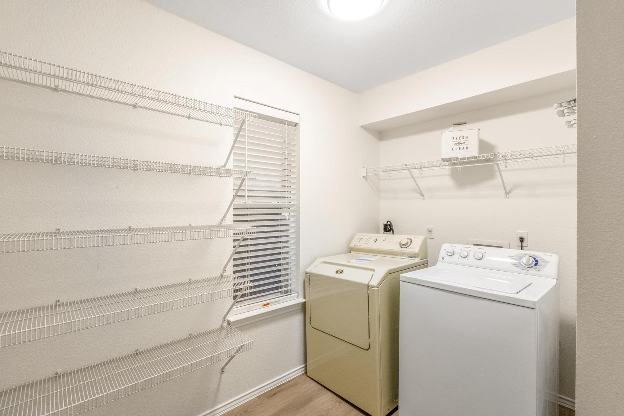1449 SIR THOPAS Trl, Austin, TX 78748