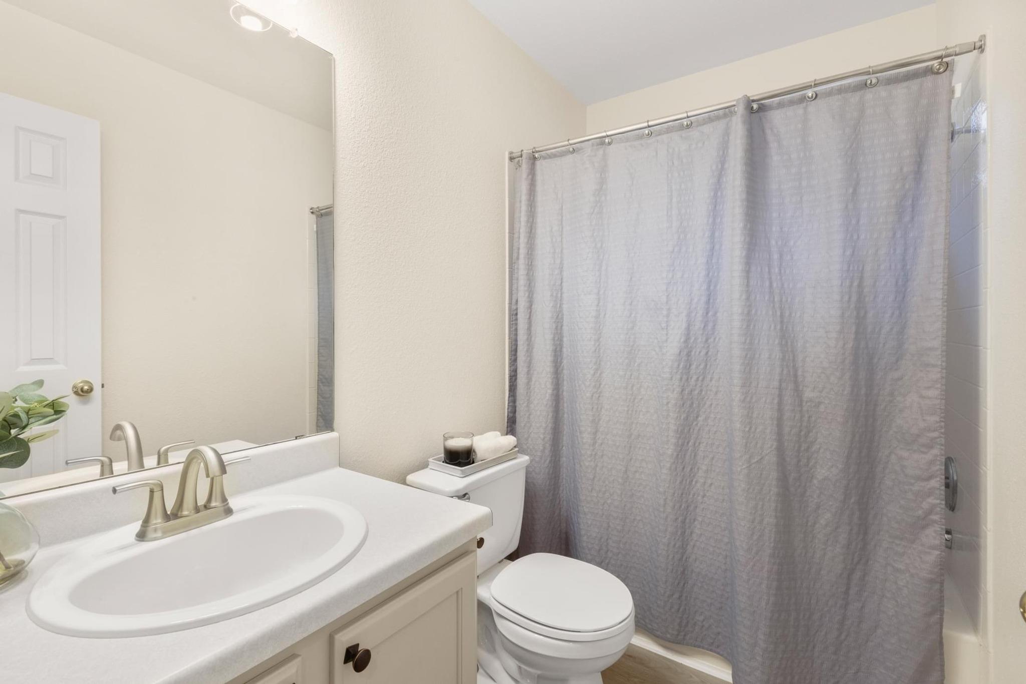 1449 SIR THOPAS Trl, Austin, TX 78748