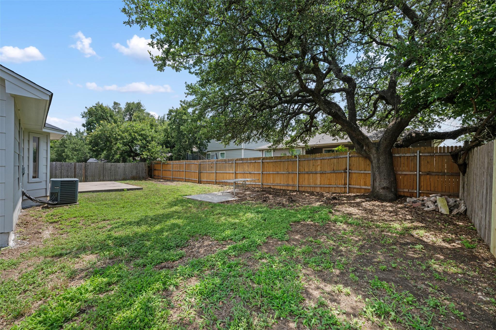 104 Live Oak Cir, Bertram, TX 78605