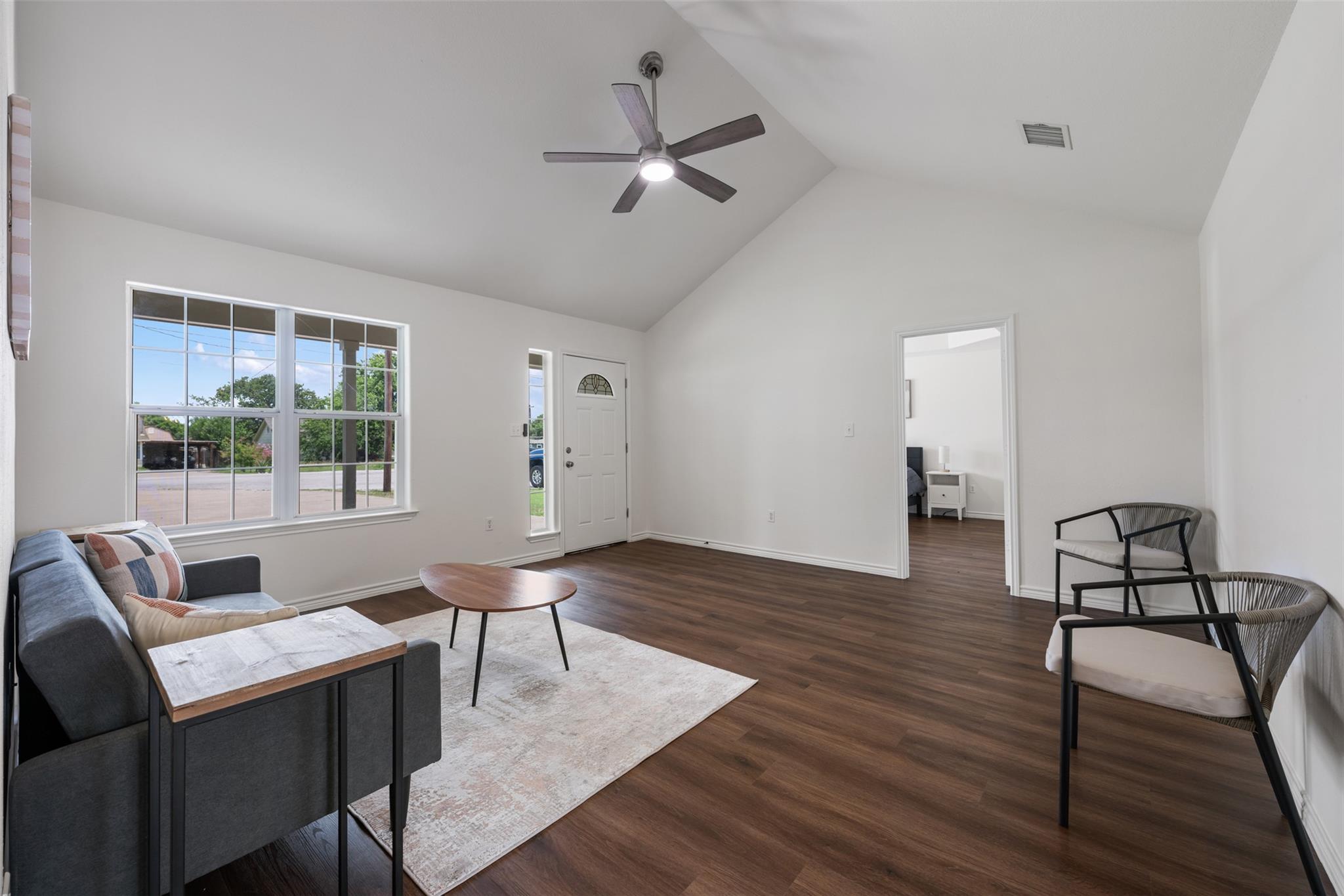 104 Live Oak Cir, Bertram, TX 78605