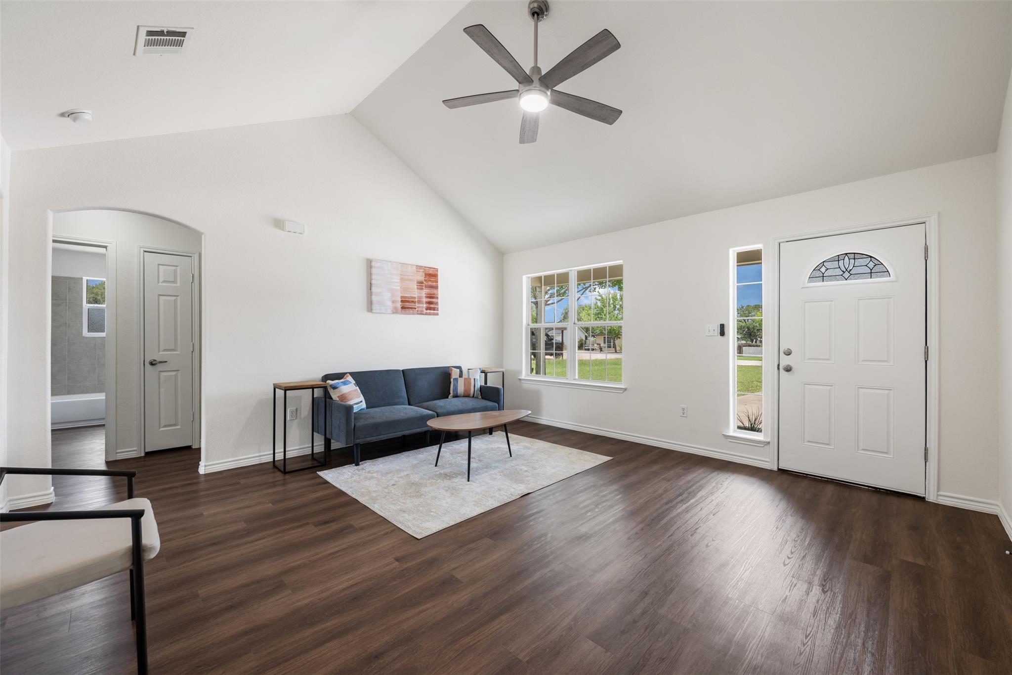 104 Live Oak Cir, Bertram, TX 78605