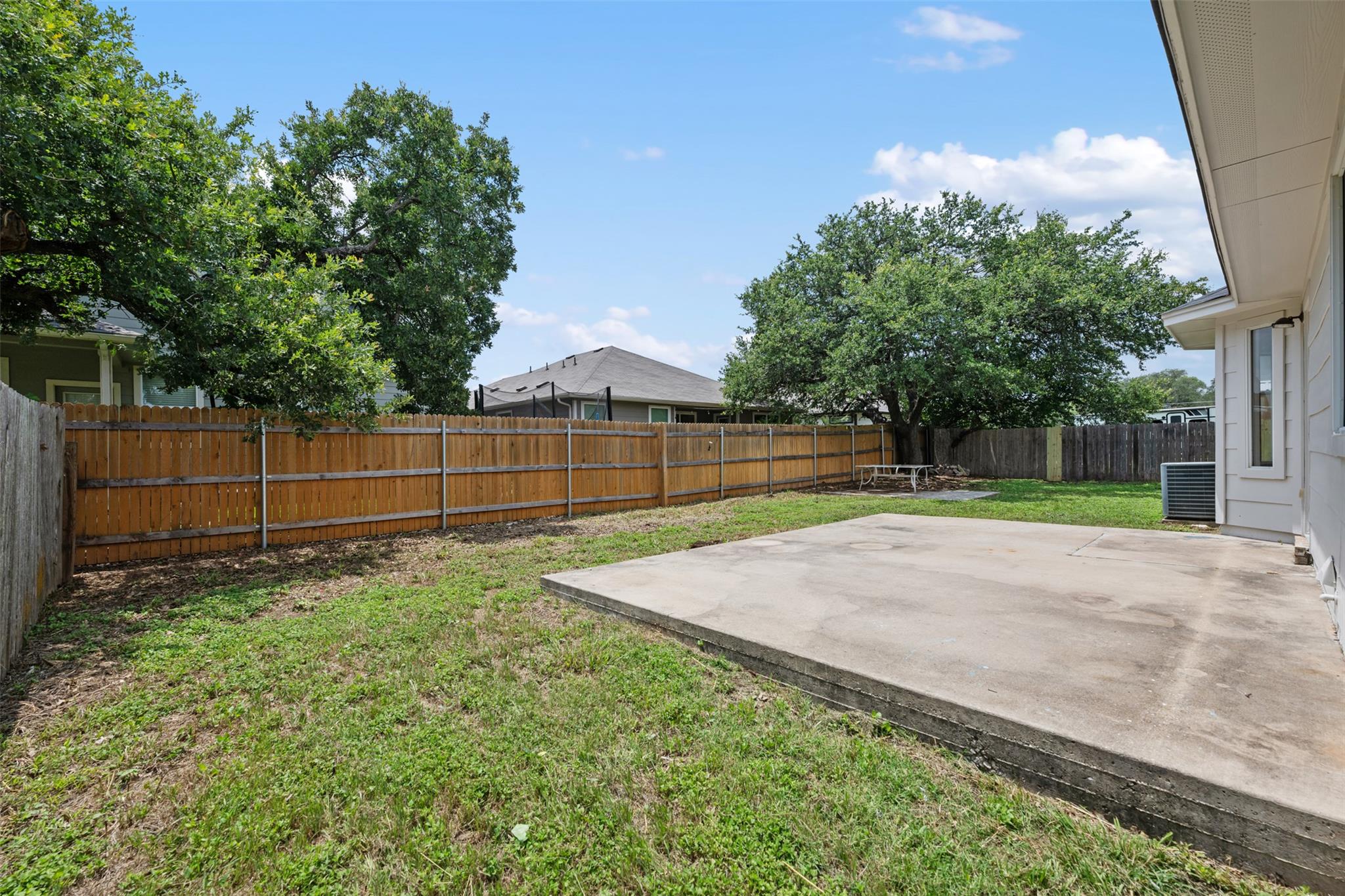 104 Live Oak Cir, Bertram, TX 78605