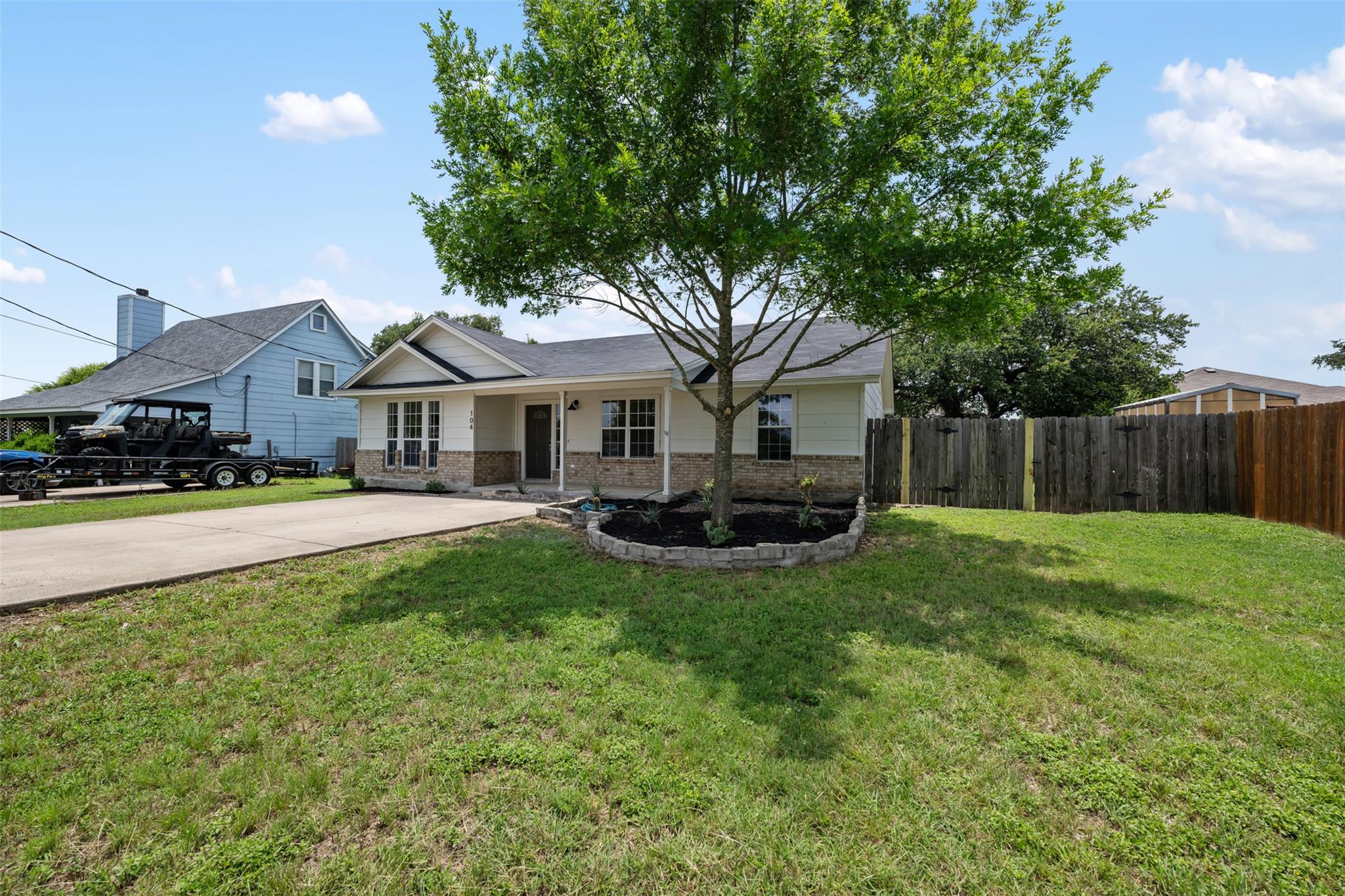 104 Live Oak Cir, Bertram, TX 78605