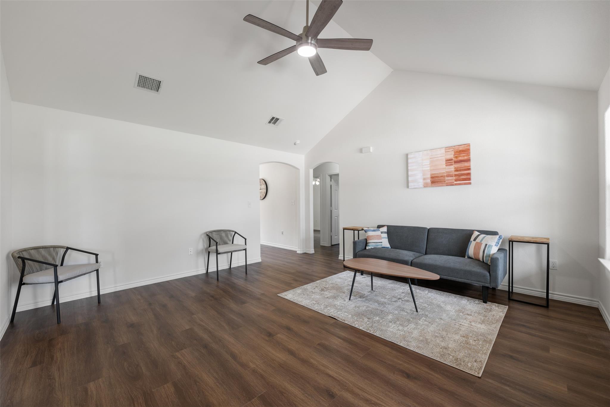 104 Live Oak Cir, Bertram, TX 78605