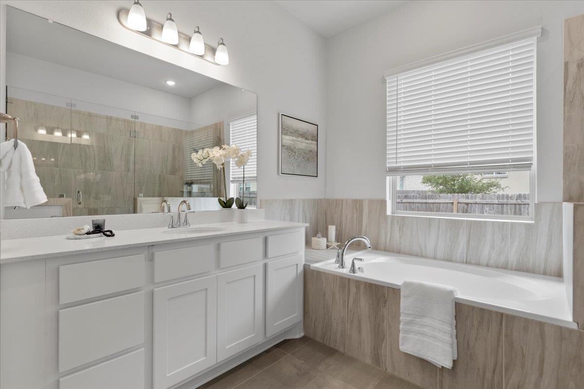 271 Eclipse Dr, Austin, TX 78737