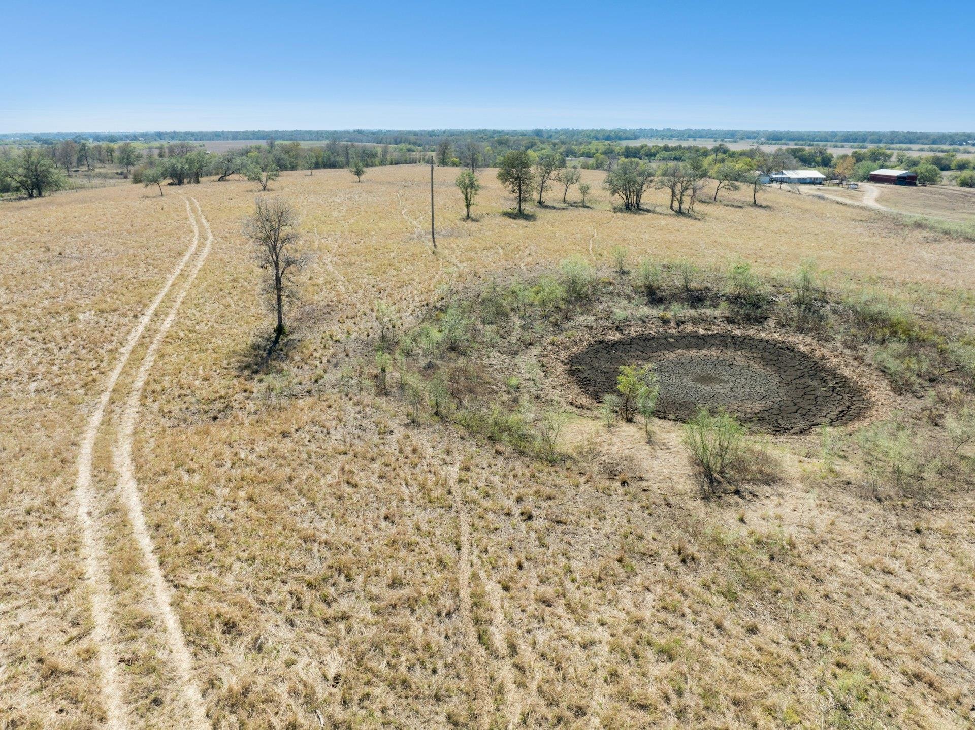 1112 County Road 255, Gonzales, TX 78629