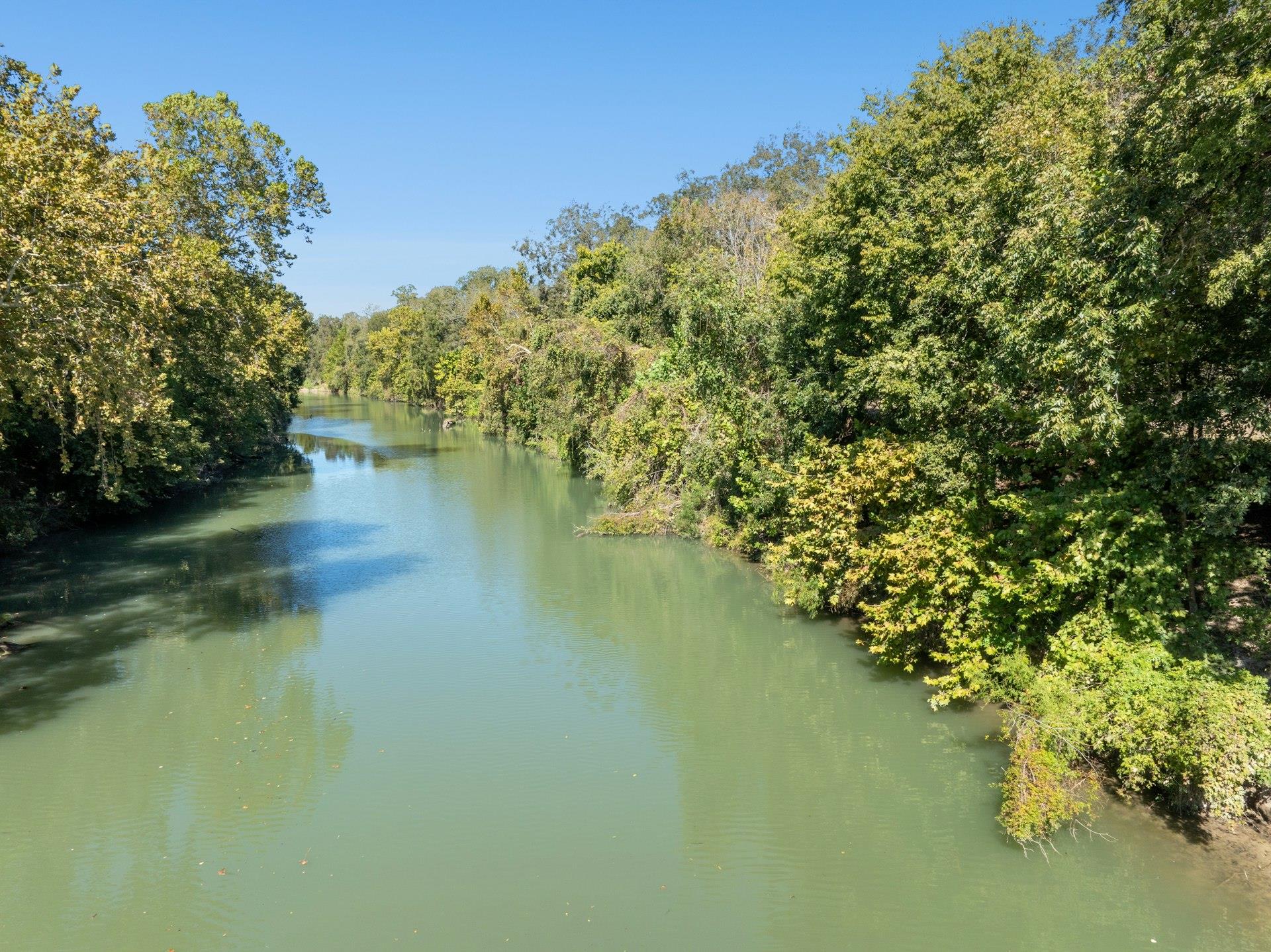 1112 County Road 255, Gonzales, TX 78629