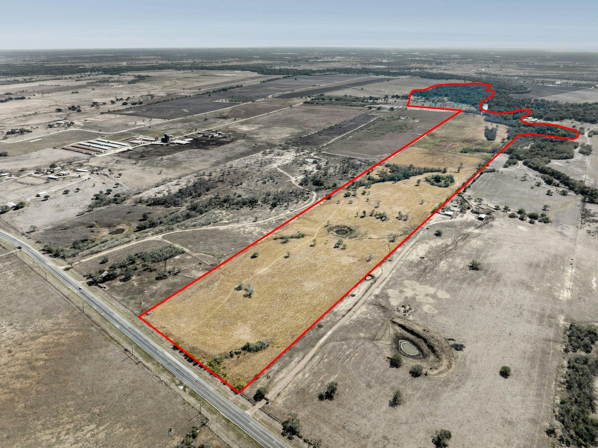1112 County Road 255, Gonzales, TX 78629