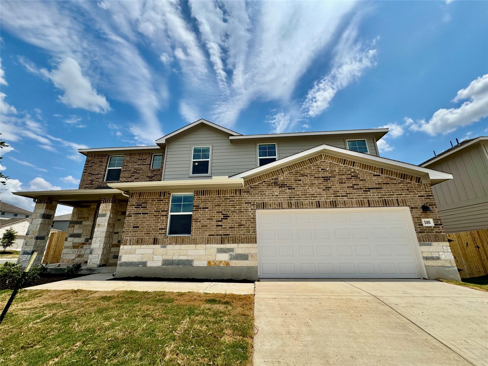 586 Banff Dr, Kyle, TX 78640