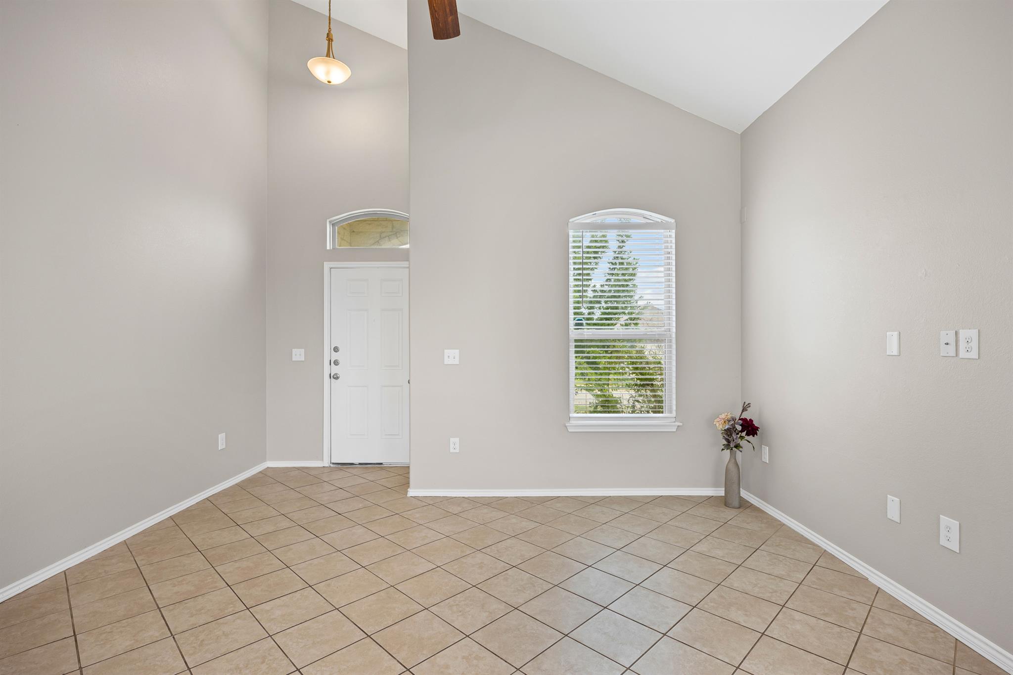 139 Diamondback Cv, Buda, TX 78610