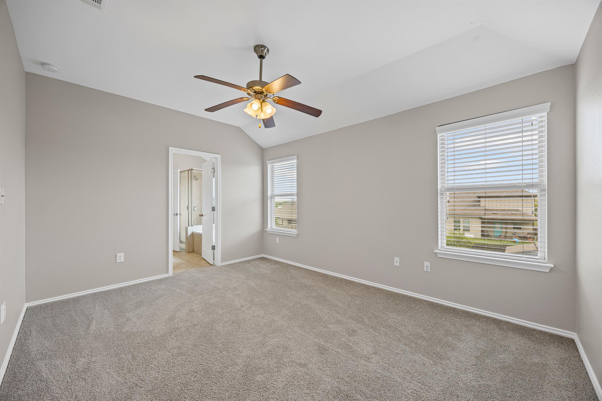 139 Diamondback Cv, Buda, TX 78610