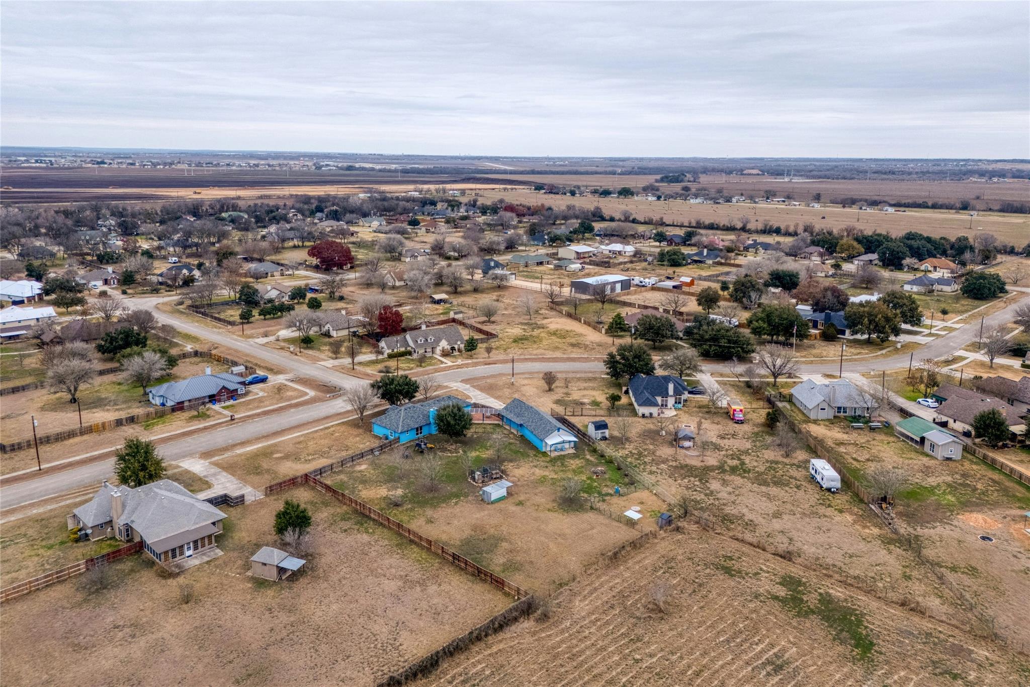 233 Thomas Dr, Martindale, TX 78655