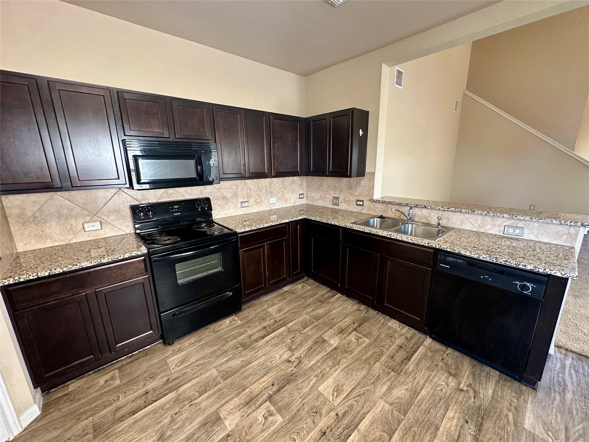 12107 Waterford Run Way, Manor, TX 78653