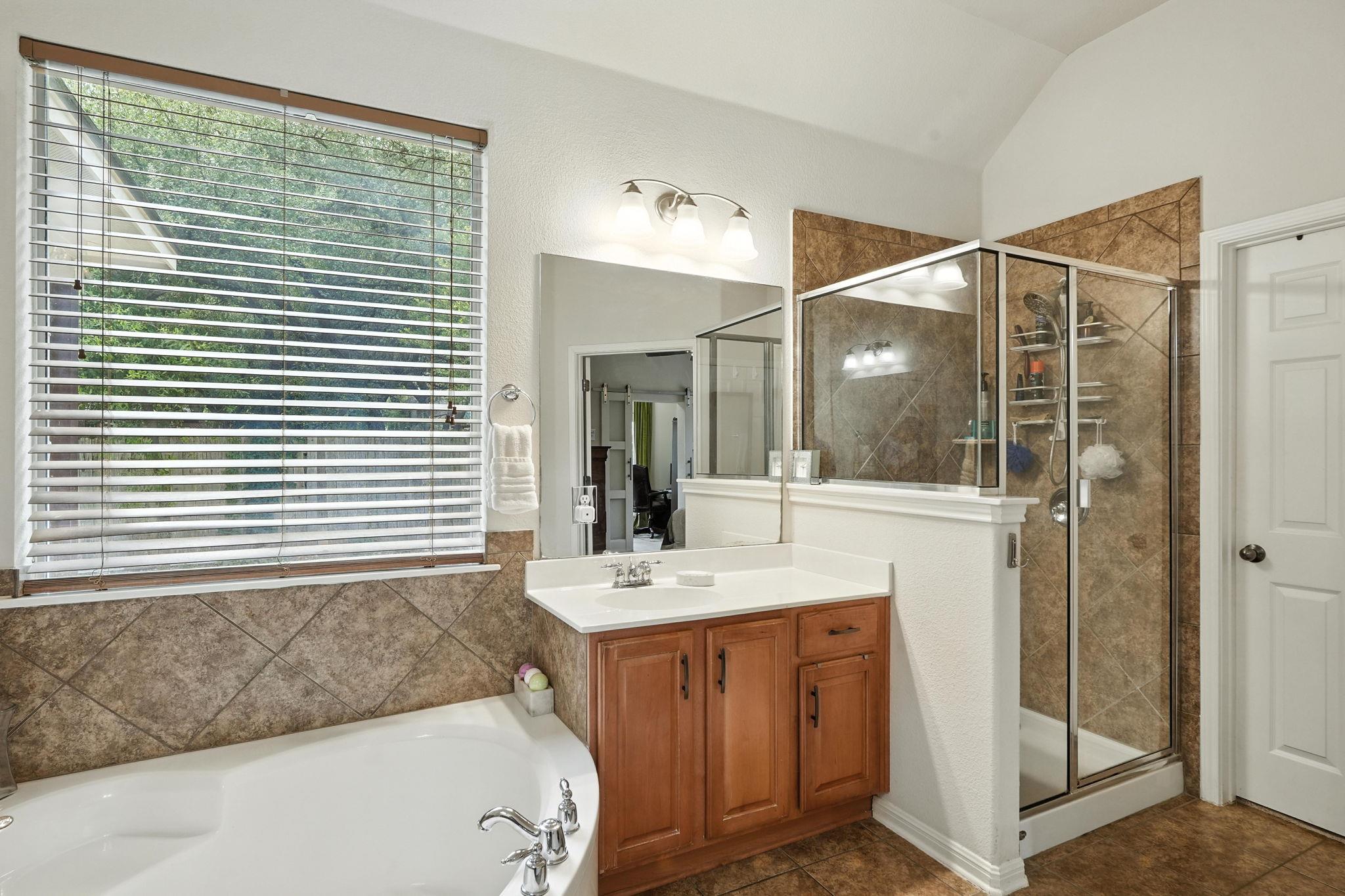 1802 Misty Ridge Dr, Leander, TX 78641