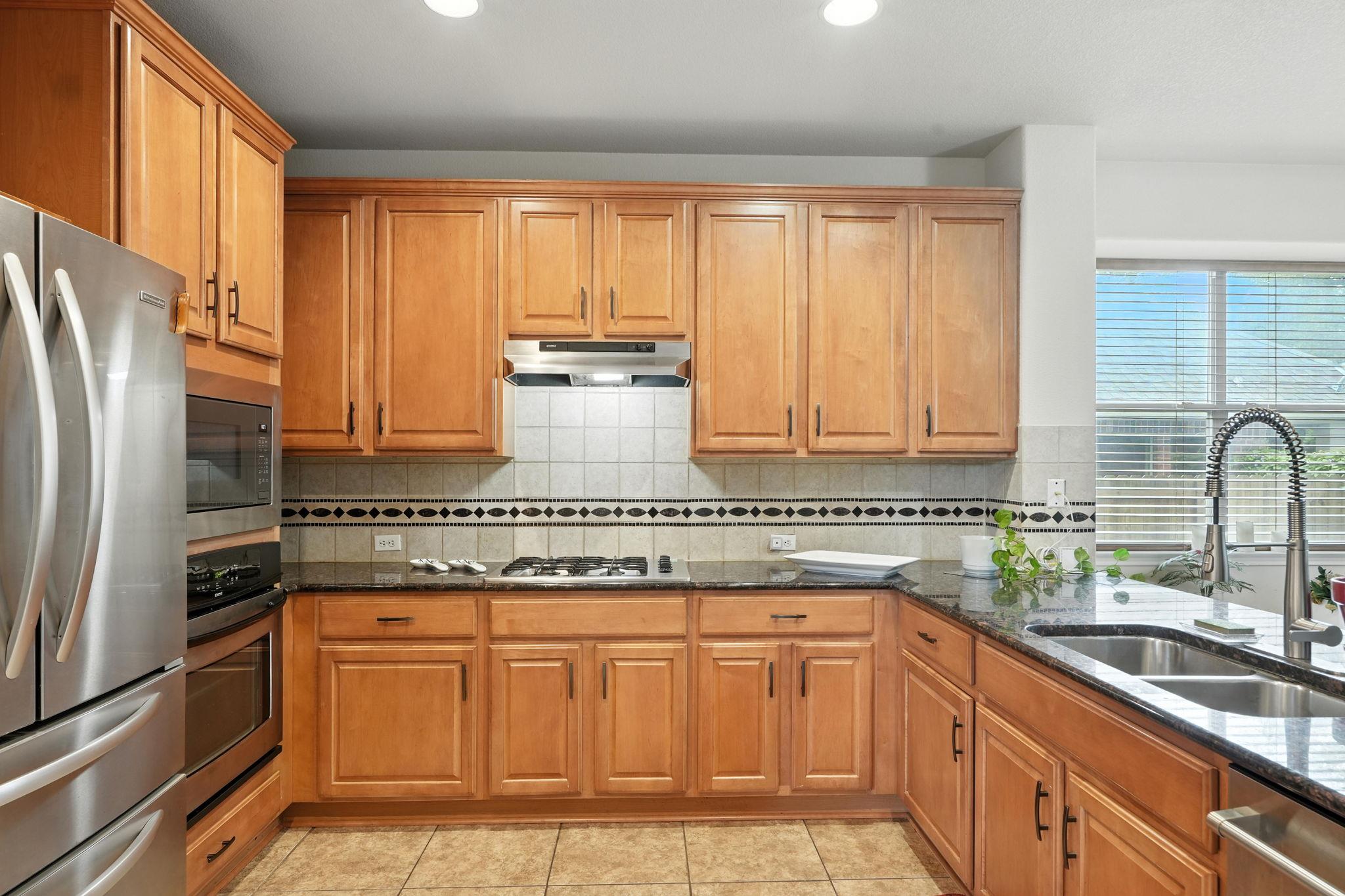 1802 Misty Ridge Dr, Leander, TX 78641