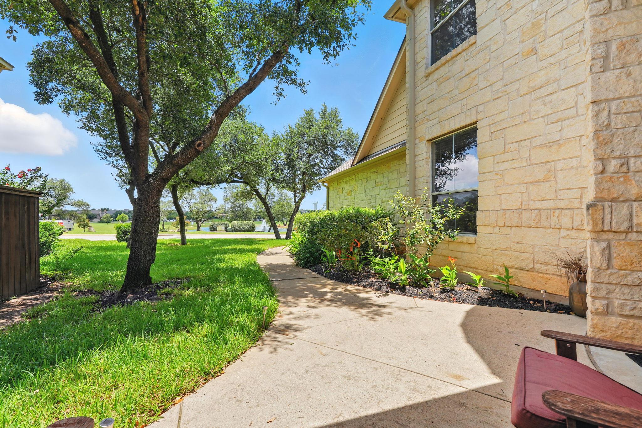 1802 Misty Ridge Dr, Leander, TX 78641
