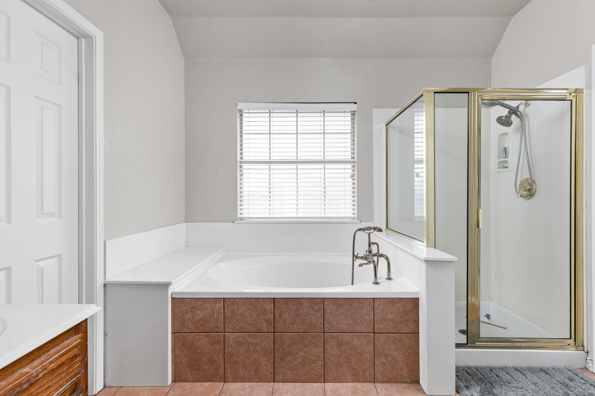 2400 Butler National Dr, Pflugerville, TX 78660