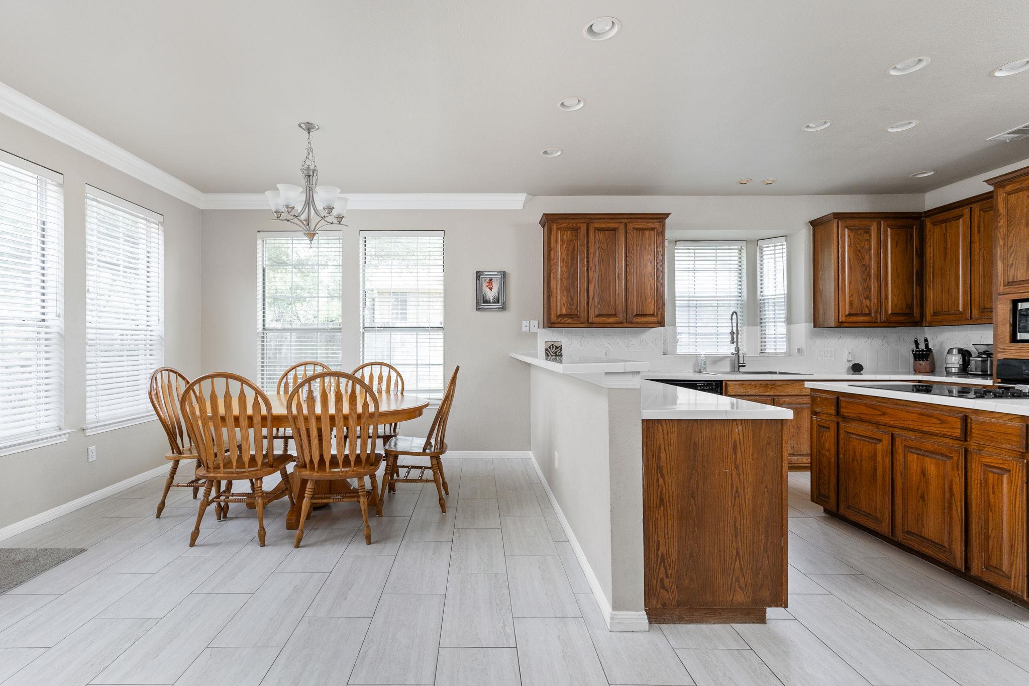 2400 Butler National Dr, Pflugerville, TX 78660