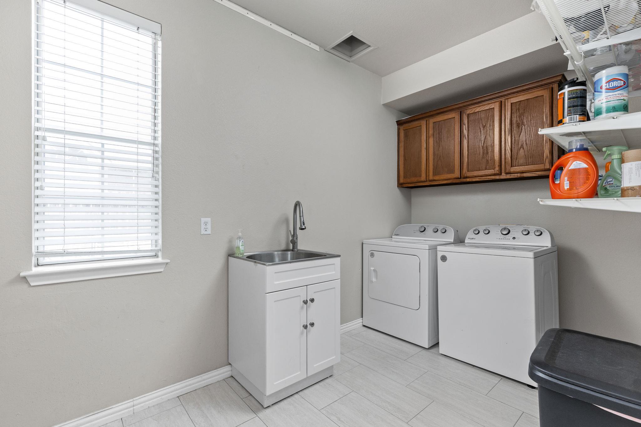 2400 Butler National Dr, Pflugerville, TX 78660