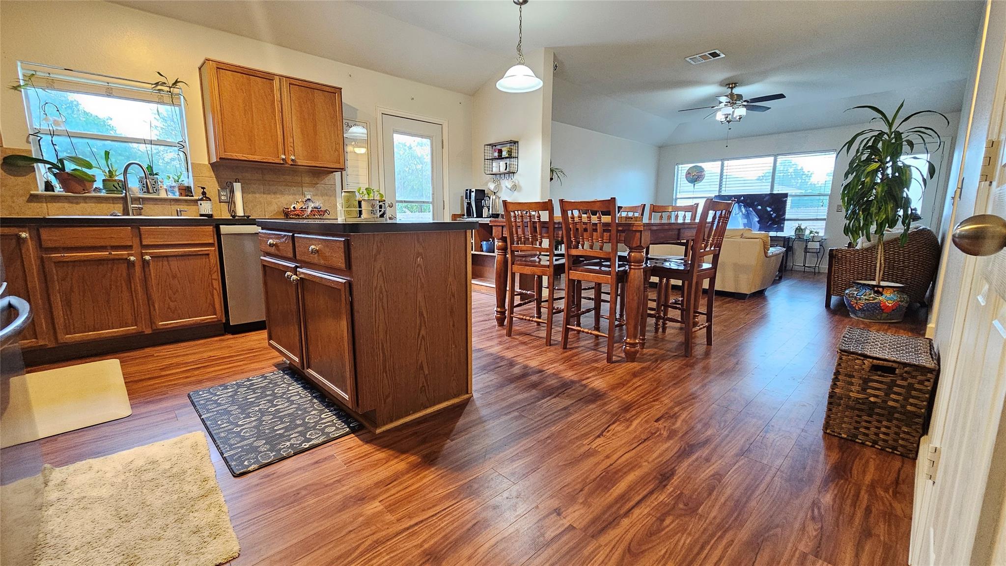 113 Coreopsis Cv, Kyle, TX 78640