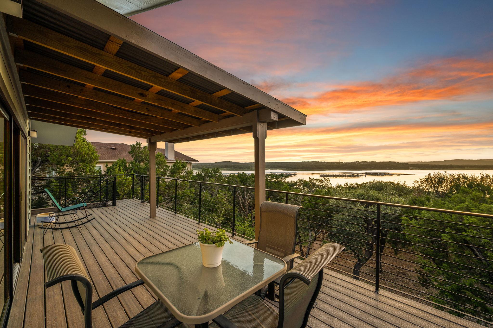 6300 Lakeshore Dr, Lago Vista, TX 78645