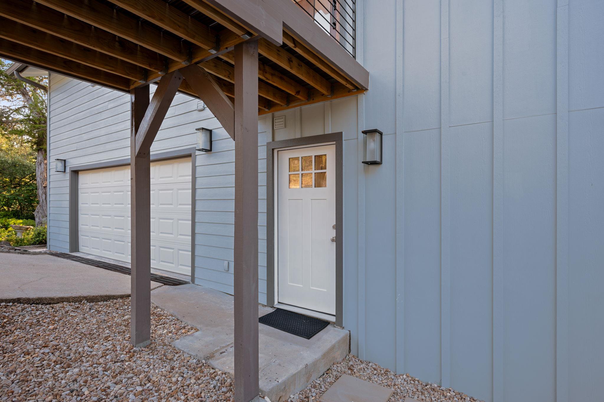 6300 Lakeshore Dr, Lago Vista, TX 78645