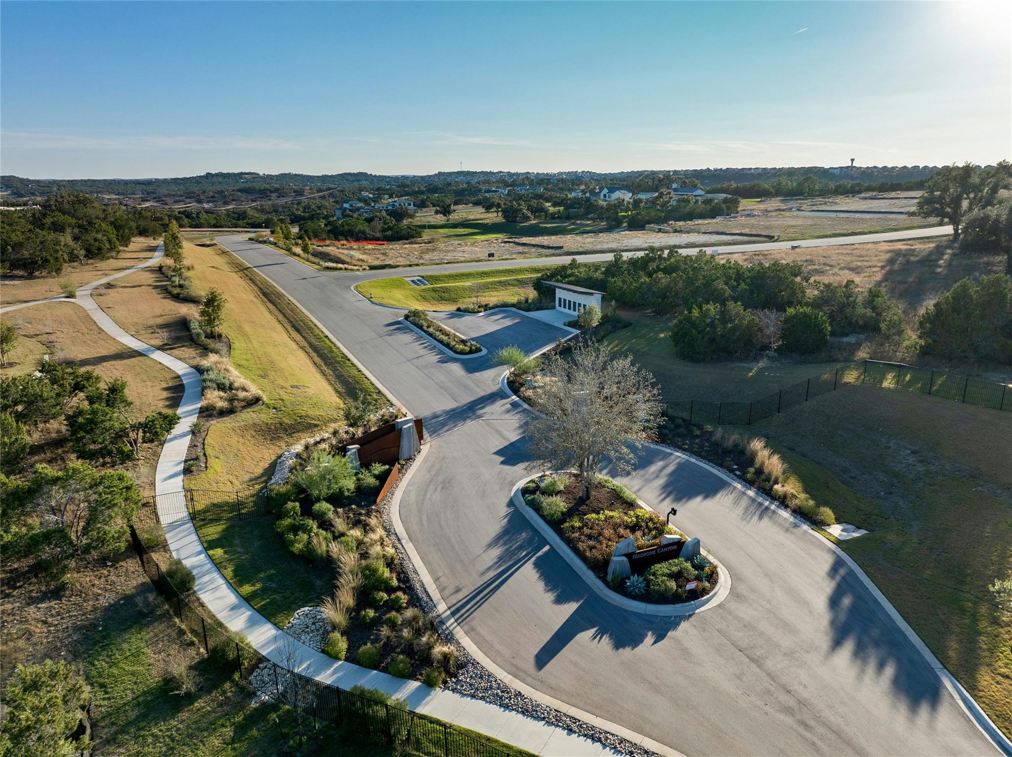 5712 Twin Peaks Trce, Austin, TX 78738