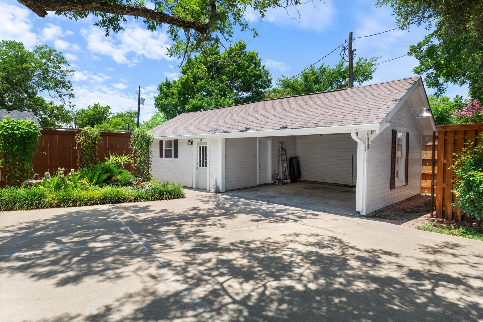 810 E University Ave, Georgetown, TX 78626