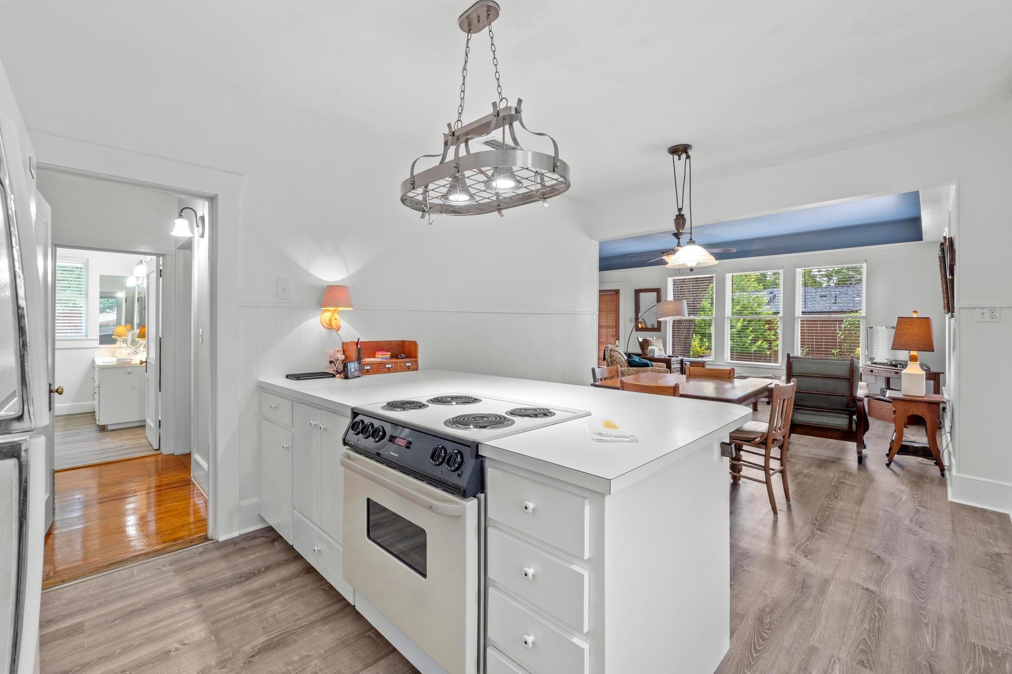 810 E University Ave, Georgetown, TX 78626