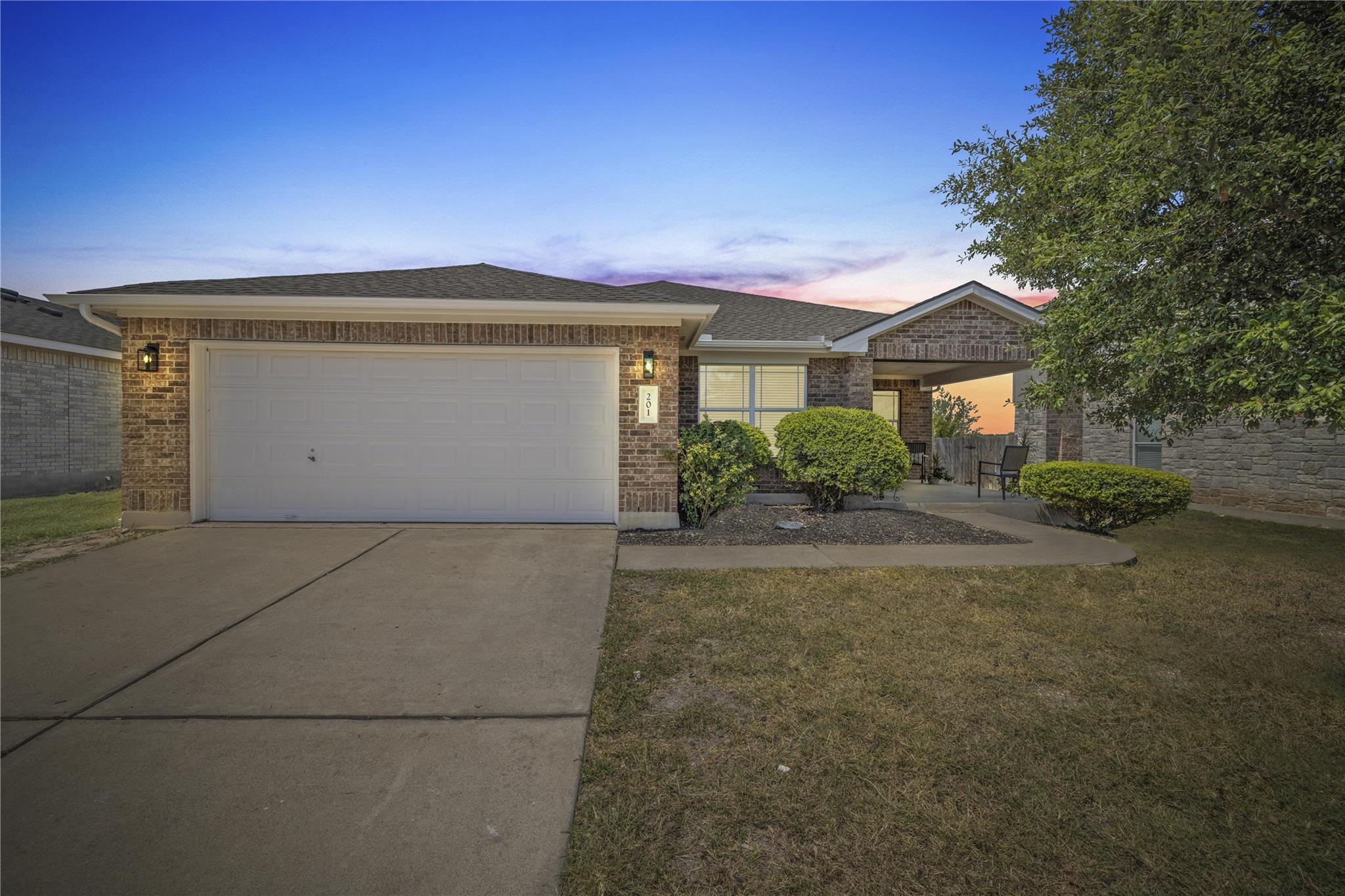 201 Katherine Way, Leander, TX 78641