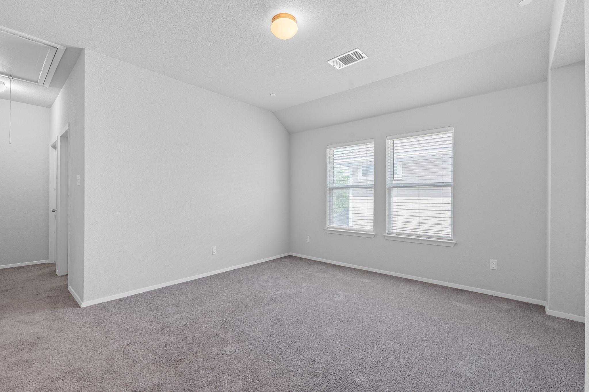 2800 Joe Dimaggio Blvd # 84, Round Rock, TX 78665