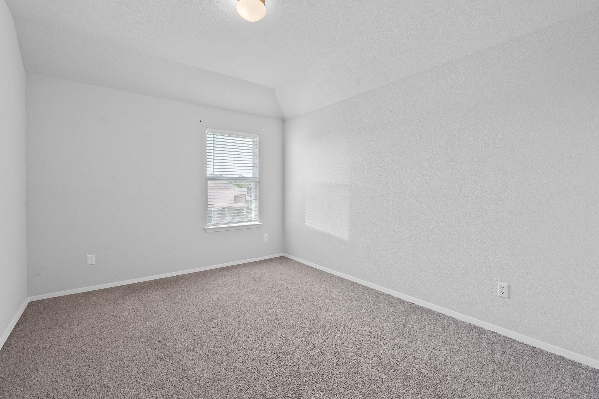 2800 Joe Dimaggio Blvd # 84, Round Rock, TX 78665