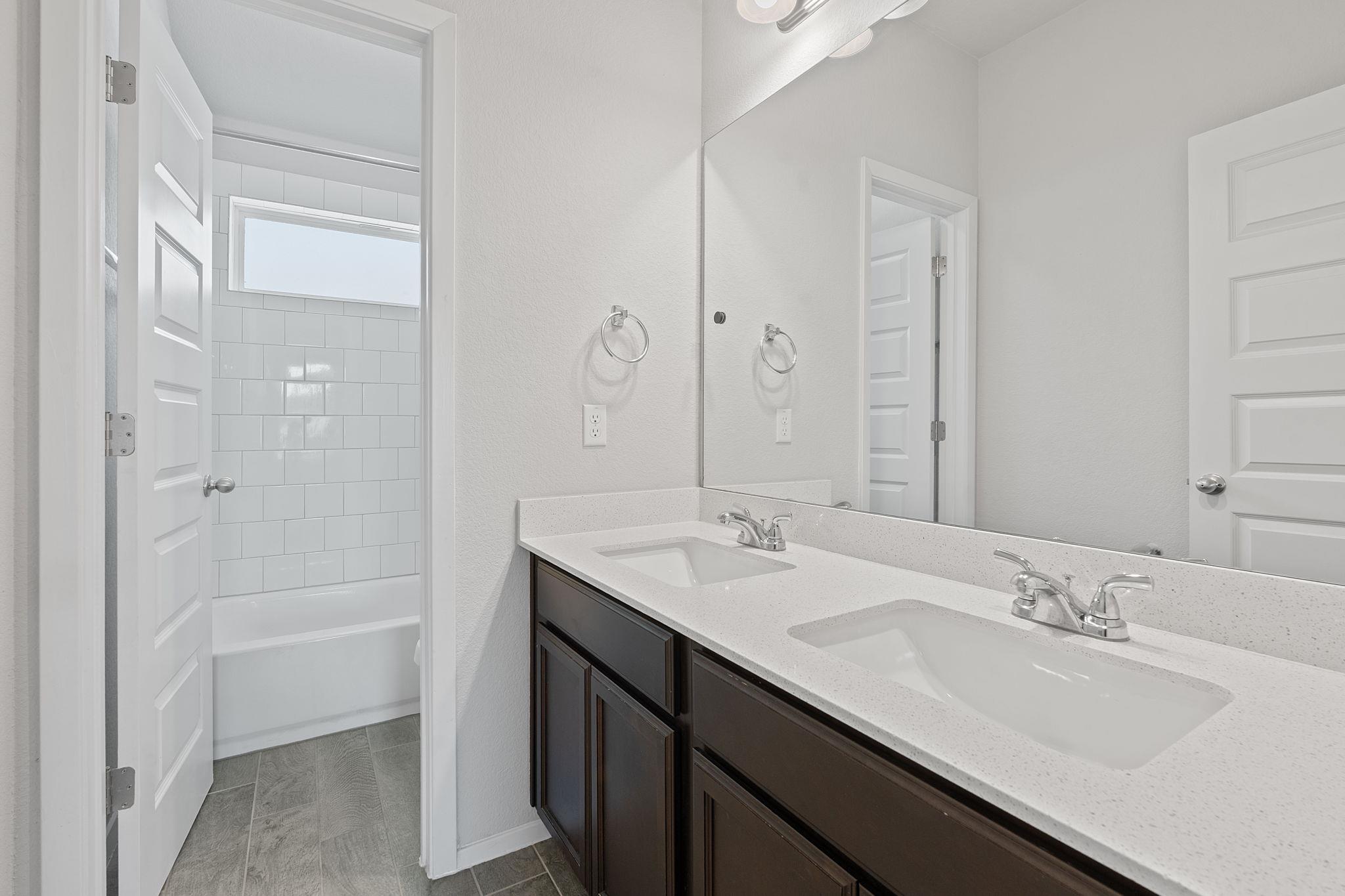 2800 Joe Dimaggio Blvd # 84, Round Rock, TX 78665