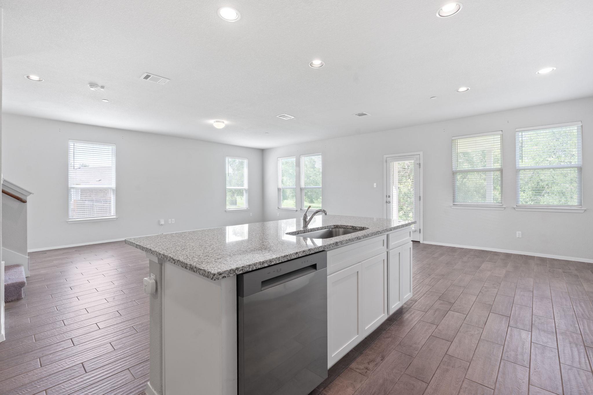 2800 Joe Dimaggio Blvd # 84, Round Rock, TX 78665