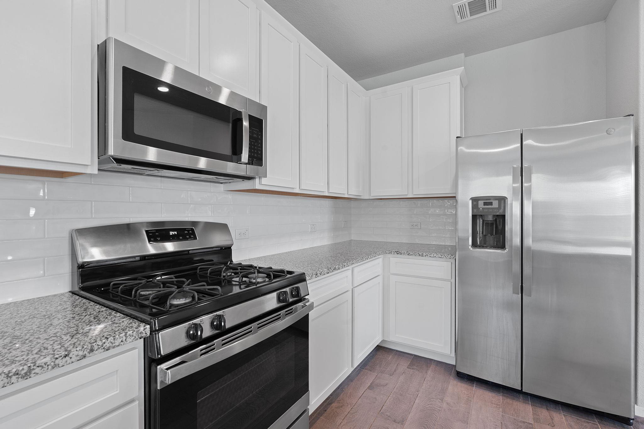 2800 Joe Dimaggio Blvd # 84, Round Rock, TX 78665