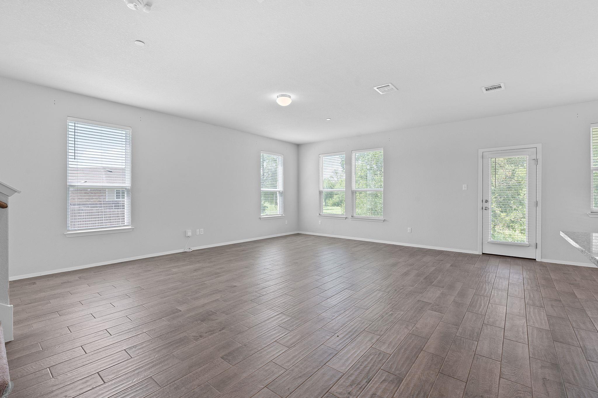 2800 Joe Dimaggio Blvd # 84, Round Rock, TX 78665