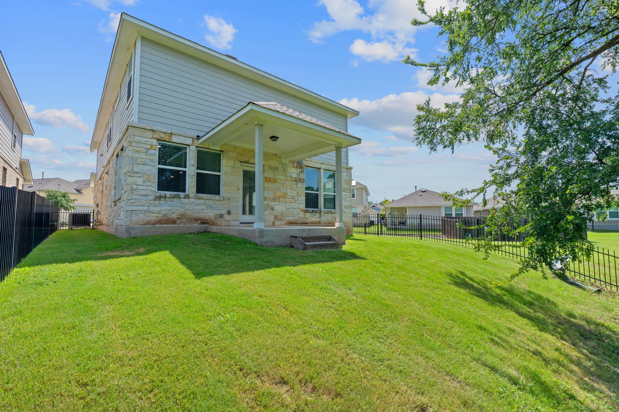 2800 Joe Dimaggio Blvd # 84, Round Rock, TX 78665