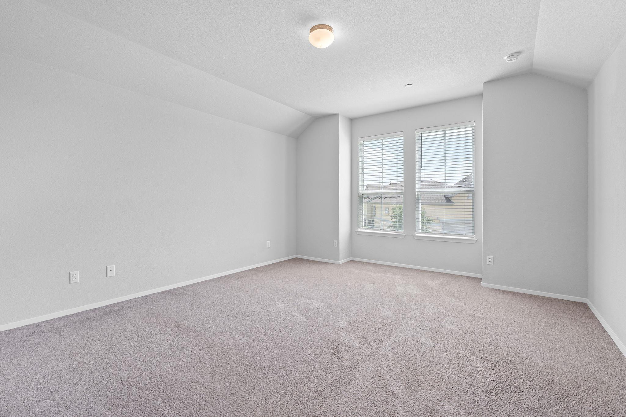 2800 Joe Dimaggio Blvd # 84, Round Rock, TX 78665