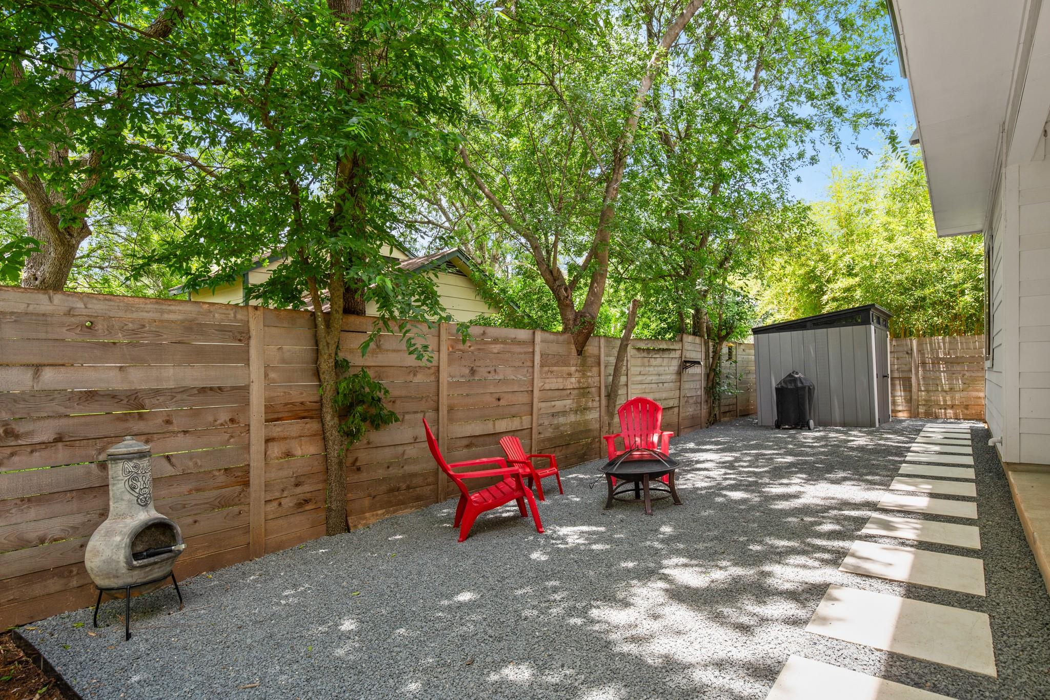 611 Gaylor St # 2, Austin, TX 78752