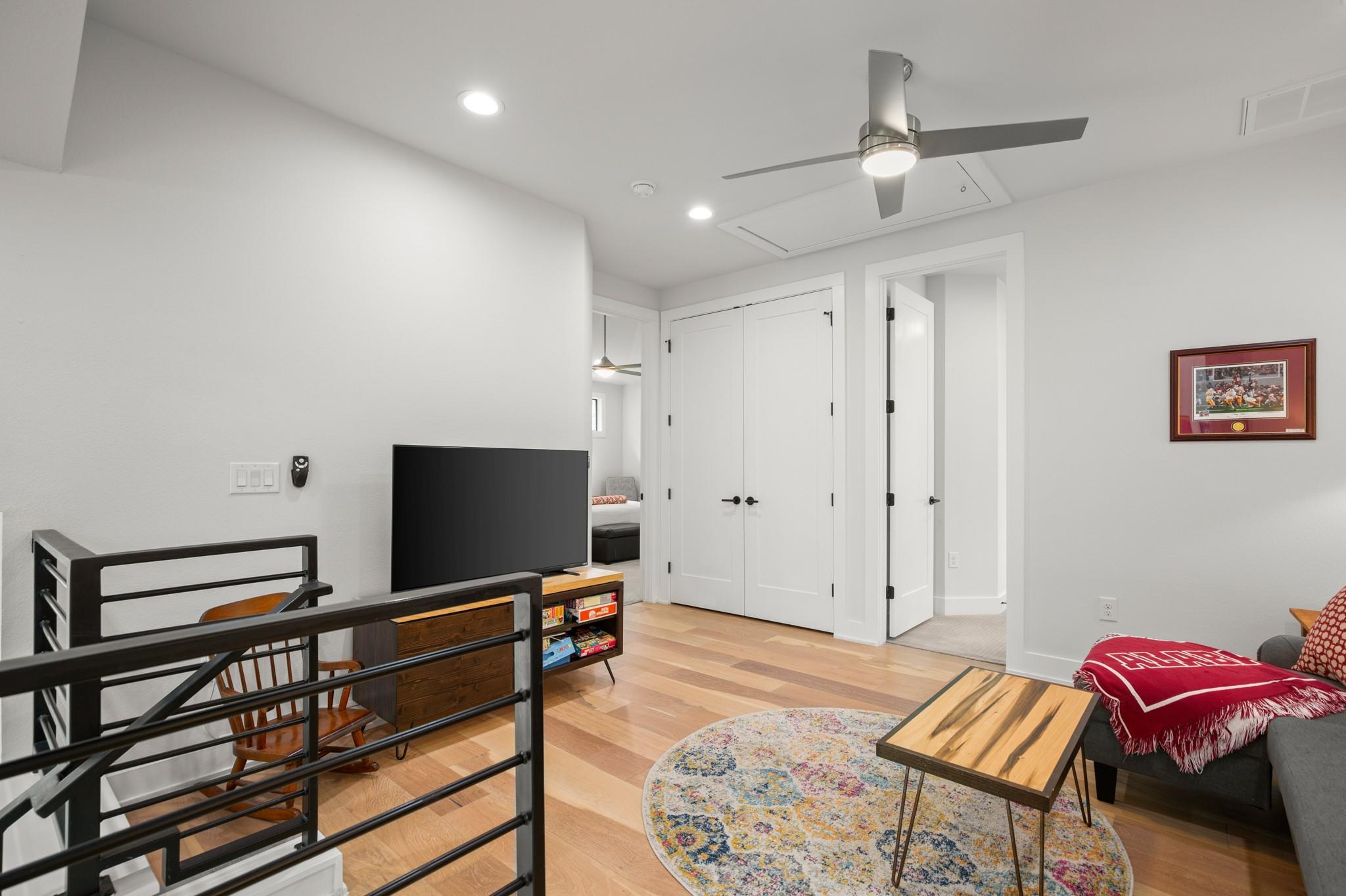 611 Gaylor St # 2, Austin, TX 78752