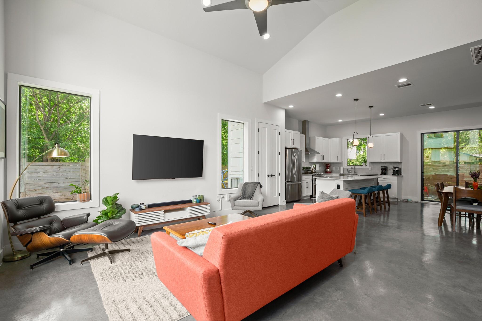 611 Gaylor St # 2, Austin, TX 78752