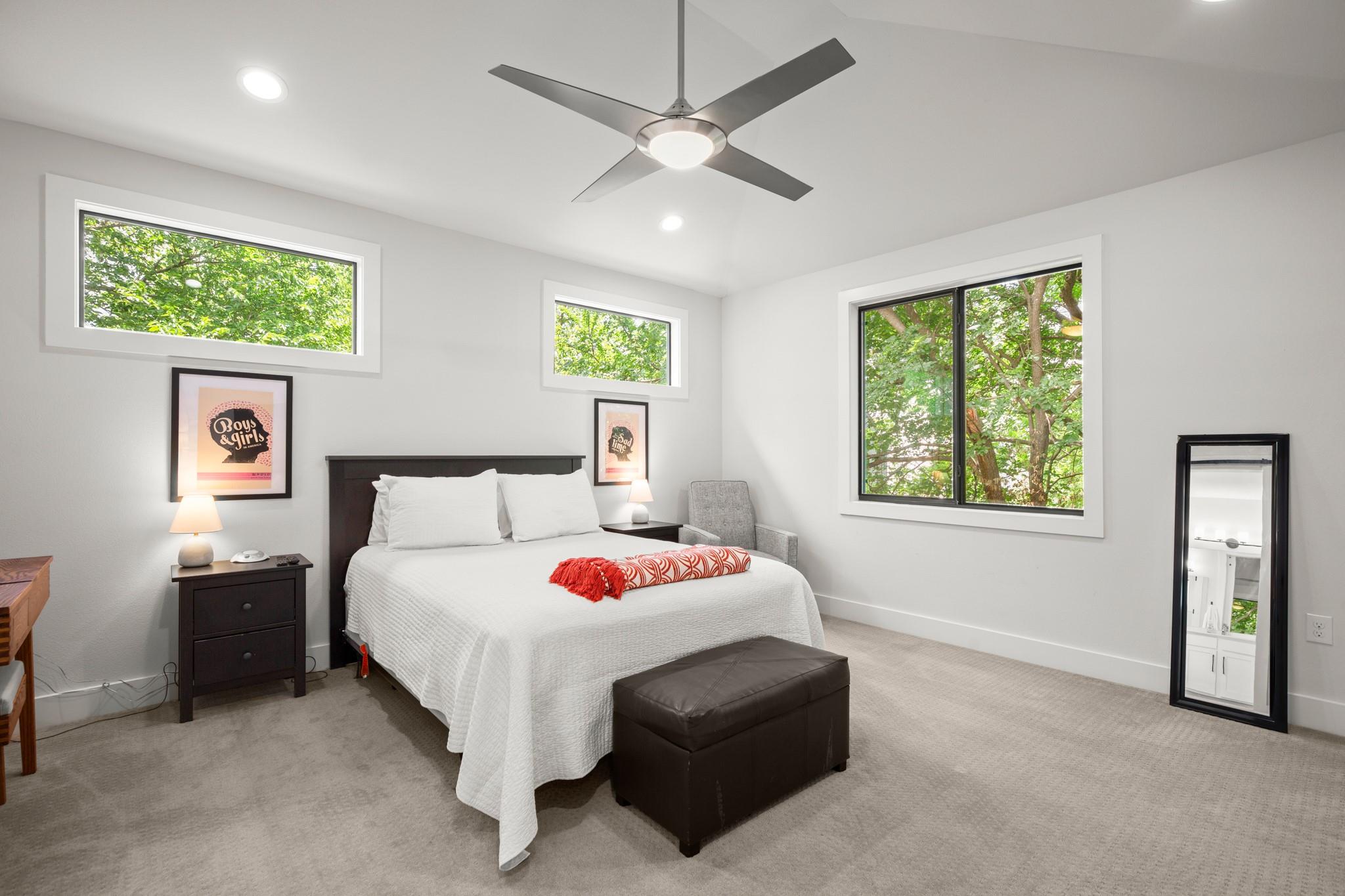 611 Gaylor St # 2, Austin, TX 78752