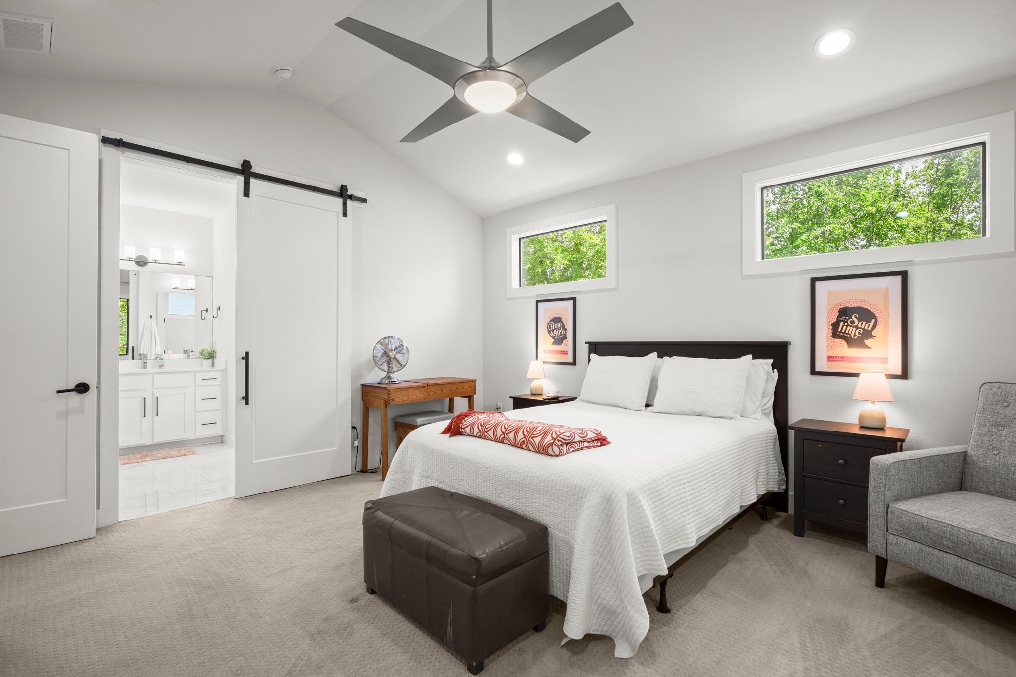 611 Gaylor St # 2, Austin, TX 78752
