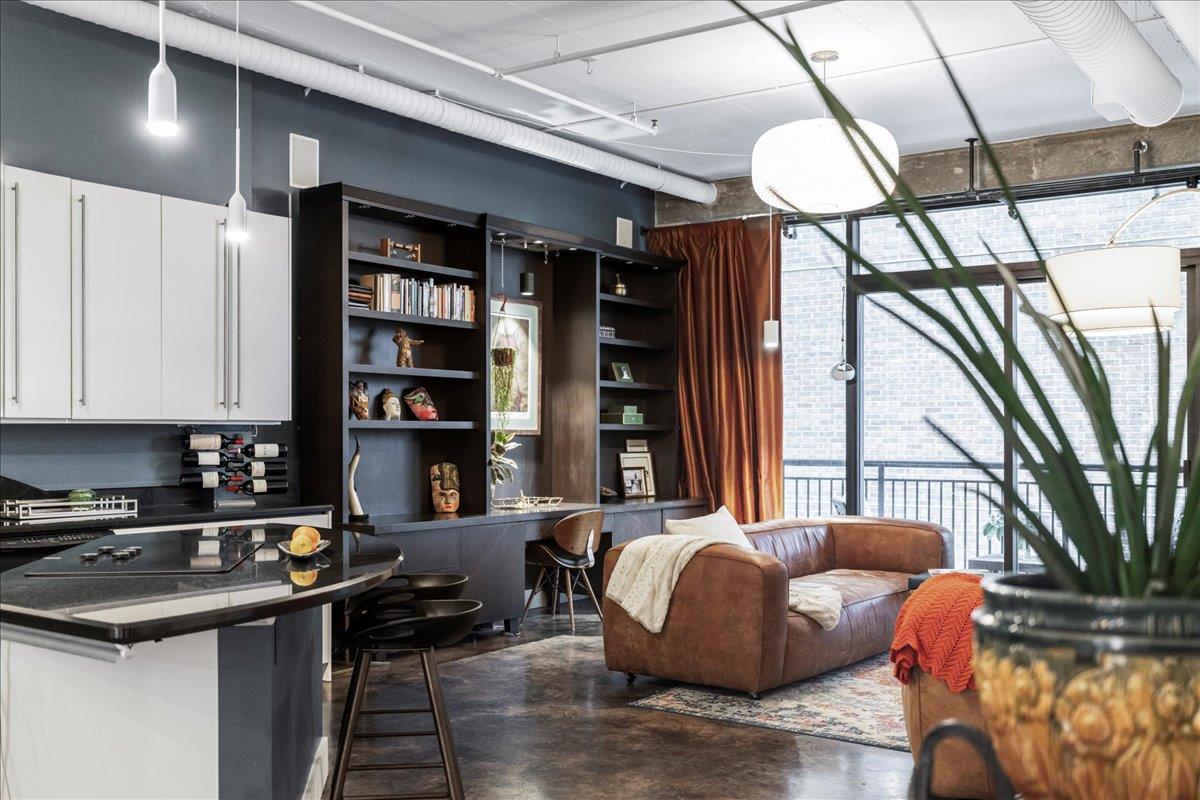 311 W 5th St # 1008, Austin, TX 78701