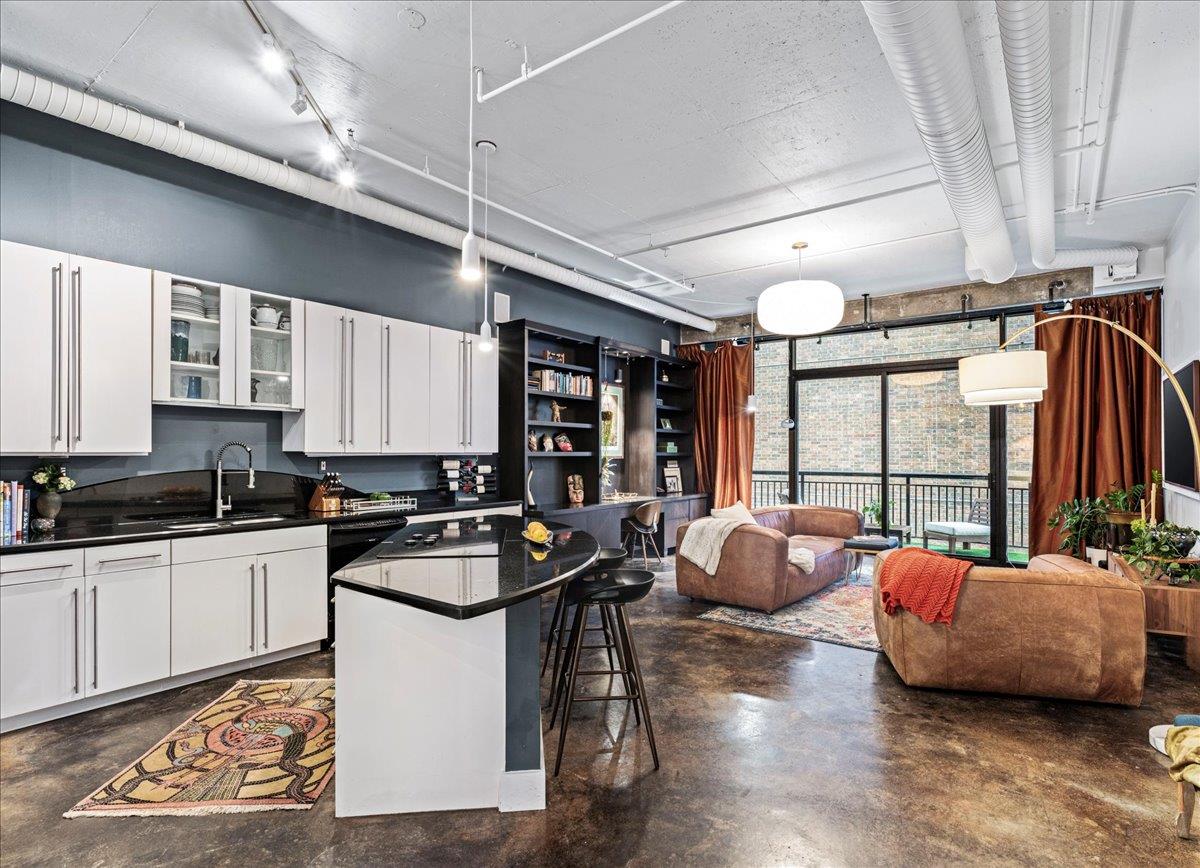 311 W 5th St # 1008, Austin, TX 78701