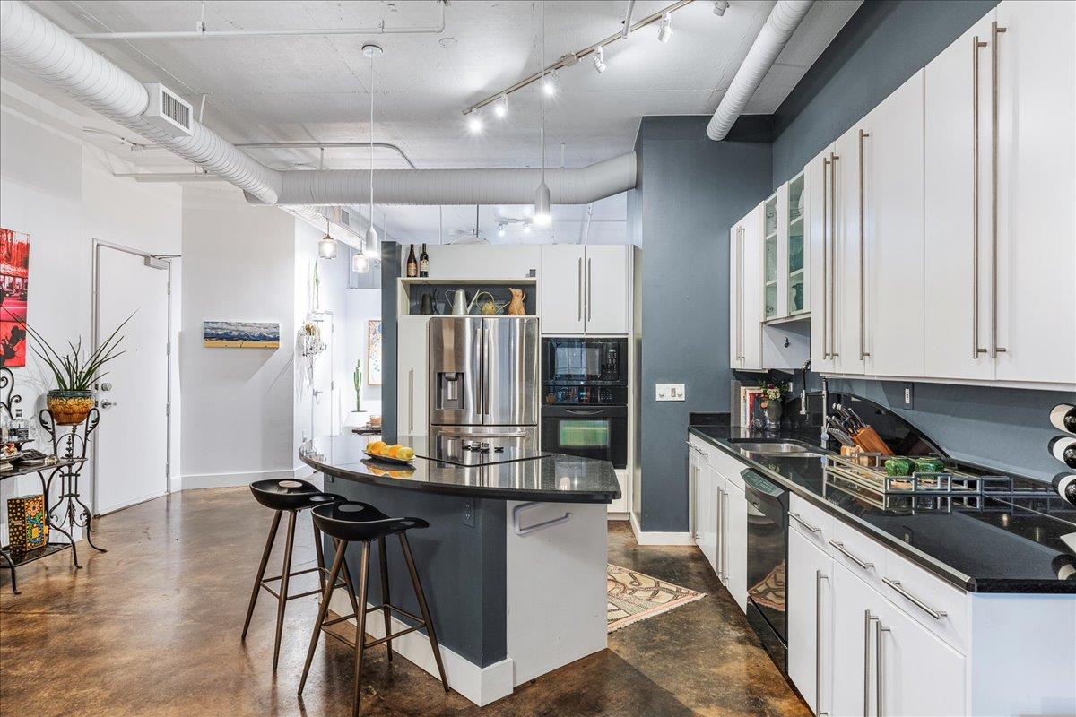 311 W 5th St # 1008, Austin, TX 78701